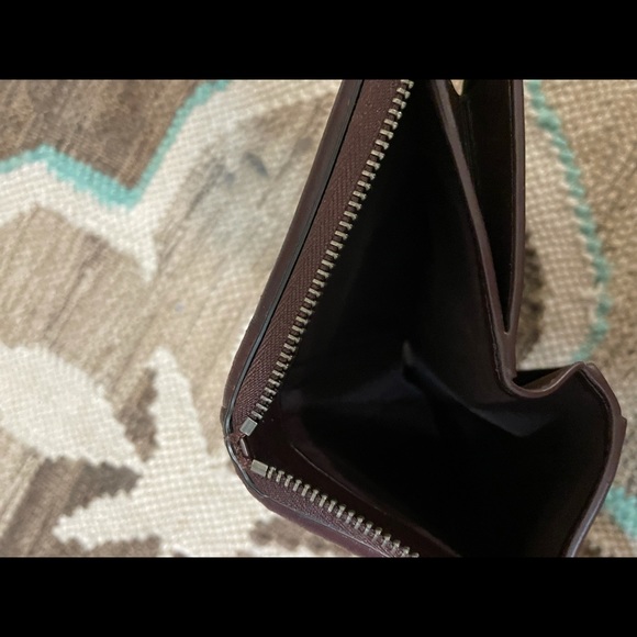 I’m selling a beautiful coach bag/matching wallet - Picture 13 of 14